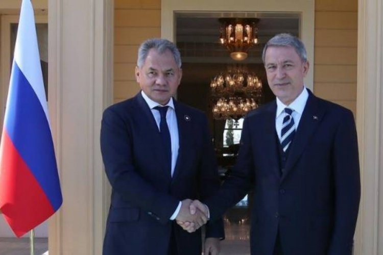 Bakan Akar, Rus mevkidaşı Şoygu ile g&ouml;r&uuml;şt&uuml;
