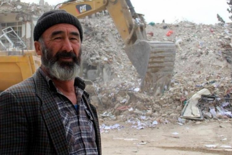 Depremde oğlunu ve torunlarını kaybetti!