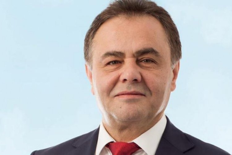 G&ouml;revden uzaklaştırılan belediye başkanına 2 yıl 1 ay hapis