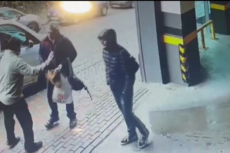 Ey&uuml;psultan'da yanlış kişiden &ouml;z&uuml;r dileyip iş adamını ka&ccedil;ırdılar