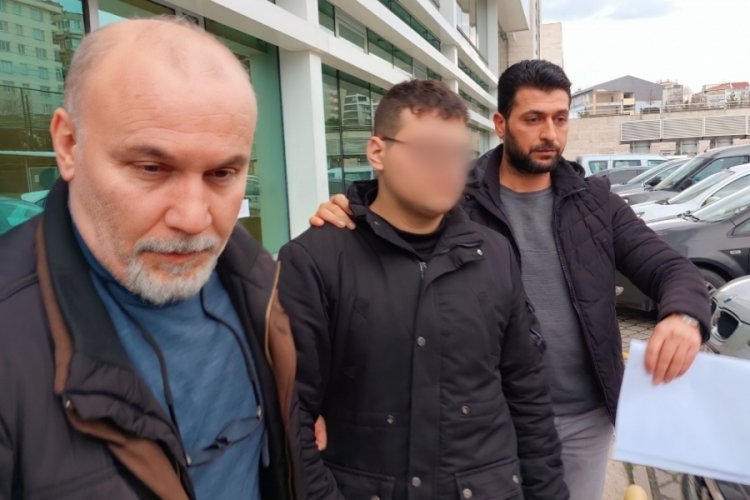 17 yaşındaki &ccedil;ocuk okulda annesini &ouml;ld&uuml;rm&uuml;şt&uuml;! Adım adım dehşeti anlattı