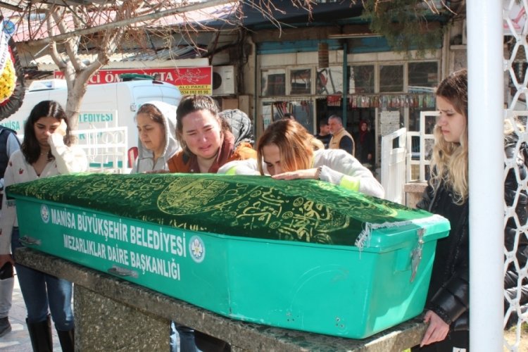 Manisa'da avukat &Ouml;mer Doğan son yolculuğuna uğurlandı
