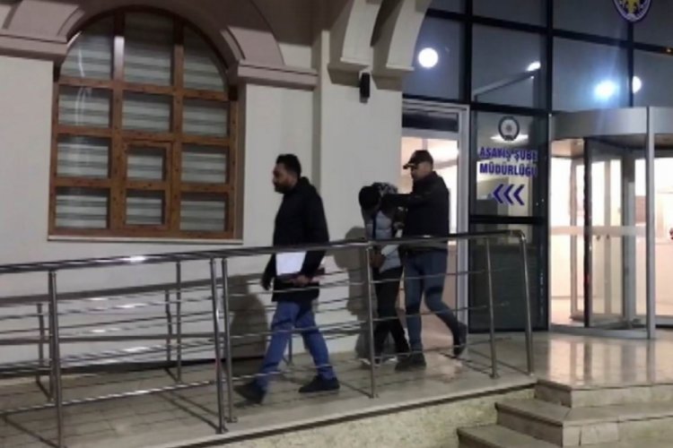 Konya'da &ccedil;aldığı otomobili par&ccedil;alatmak isteyen hırsız yakalandı