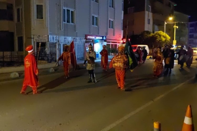 Mehteran takımı sahur i&ccedil;in sokağa indi