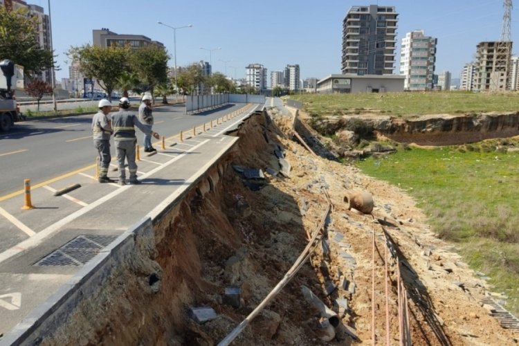 Mersin'de bisiklet yolu belirlenemeyen bir sebepten dolayı &ccedil;&ouml;kt&uuml;