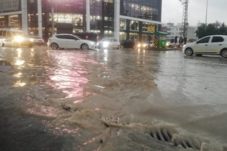 Şanlıurfa'da sağanak yağışta yine sel meydana geldi