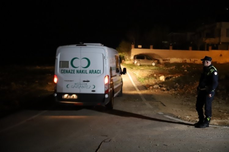 Gaziantep'te bağ evinde kanlı gece: 1 &ouml;l&uuml;, 1 ağır yaralı