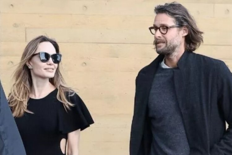 Angelina Jolie ve David Mayer birlikte g&ouml;r&uuml;nt&uuml;lendi