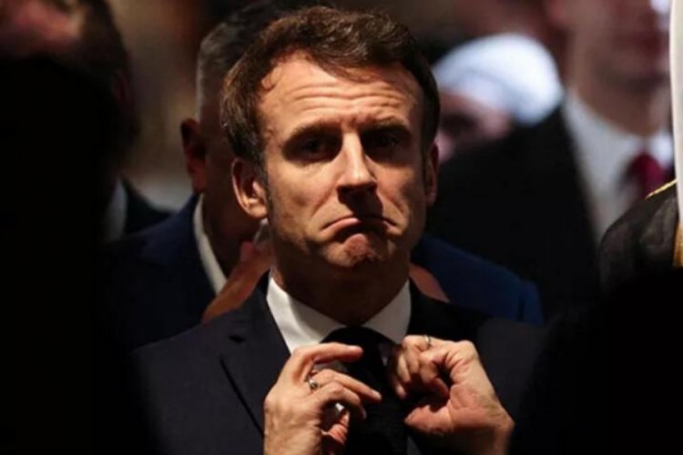 Fransa'da halk sokakta! Macron &ccedil;ıkış yolu arıyor
