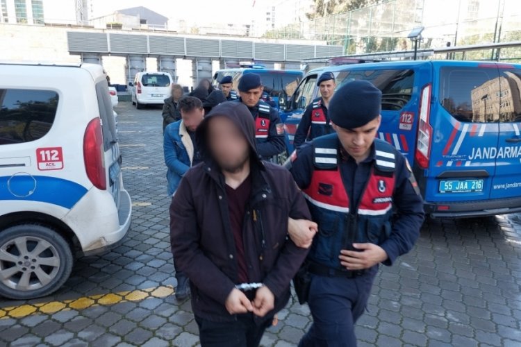Samsun'da uyuşturucu ticaretinden 5 kişi adliyeye sevk edildi