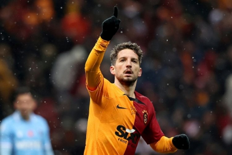 Mertens Adana Demirspor ma&ccedil;ında sahada olacak