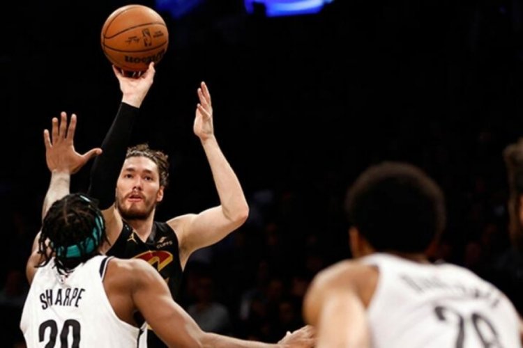 NBA'de Cedi Osman-Alperen Şeng&uuml;n karşılaşması