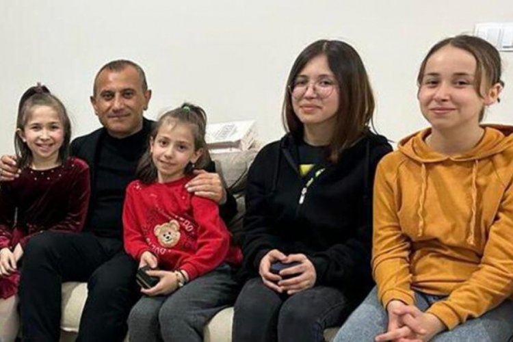Doğuştan kulak yokluğu hastası olan Mercan'ın k&uuml;pe takma hayali ger&ccedil;ek oldu