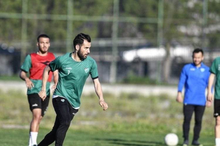 Bursaspor'da &Ouml;zer Hurmacı sahaya indi