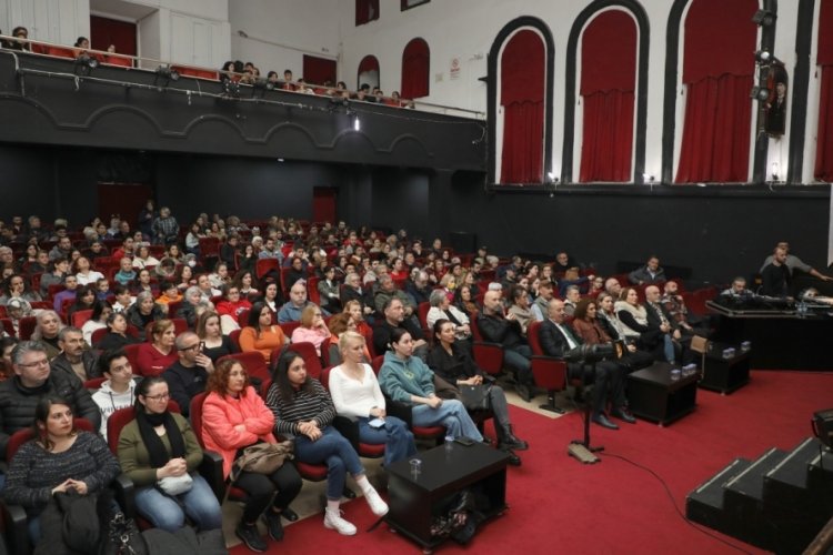 Bursa'da Mudanya Tiyatro G&uuml;nleri sona erdi