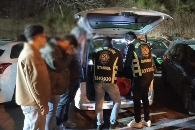 İstanbul'da hastane yolunu kesip halay &ccedil;ekmişlerdi! Cezaları belli oldu