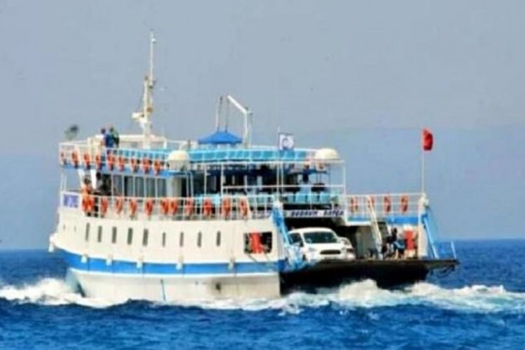 Bodrum'da feribot seferleri fırtına nedeni iptal edildi