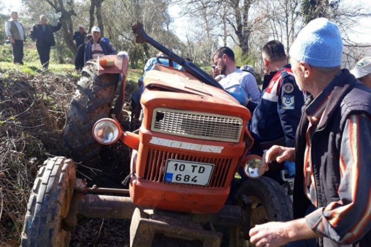 Balıkesir G&ouml;nen'de trakt&ouml;r&uuml;n altında kalan kişi yaşamını yitirdi