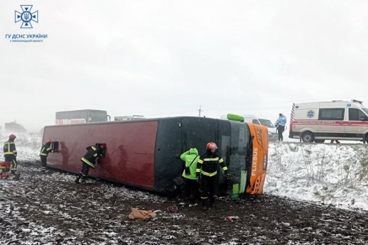 Ukrayna'da feci kaza: 18 yaralı