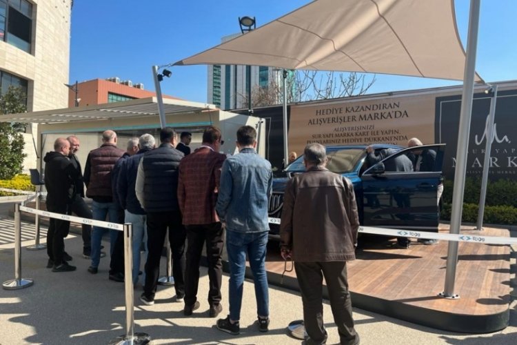 TOGG'u yakından g&ouml;rmek isteyen Bursalılar sıraya giriyor