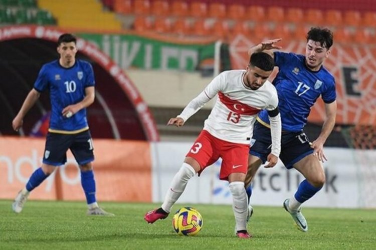 Naci &Uuml;n&uuml;var, U21 milli ma&ccedil;ında sakatlık yaşadı