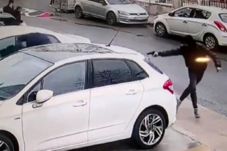 İstanbul'da silahlı saldırı! O anlar kamerada