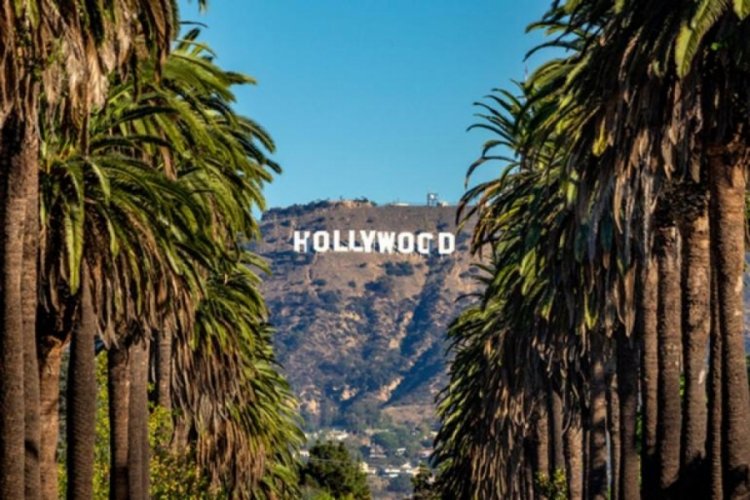 Hollywood yıldızları l&uuml;ks malikanelerini satışa &ccedil;ıkardı