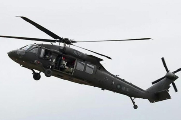 ABD'de eğitim g&ouml;revi sırasında orduya ait 2 helikopter &ccedil;arpıştı