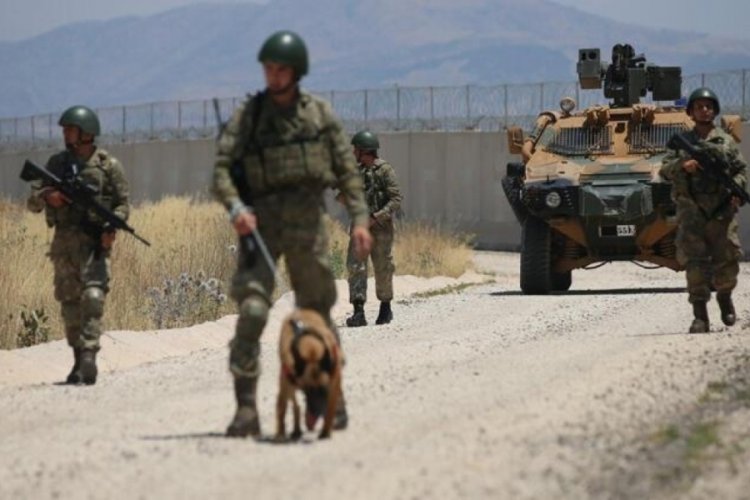 Sınırda 1 PKK/PYD'li ter&ouml;rist yakalandı