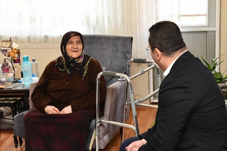 Bursa'da mavi kapaklar depremzede vatandaşın umudu oldu
