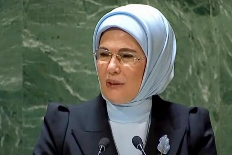 Emine Erdoğan: Artık d&uuml;nyanın kaybedecek bir dakikası yok
