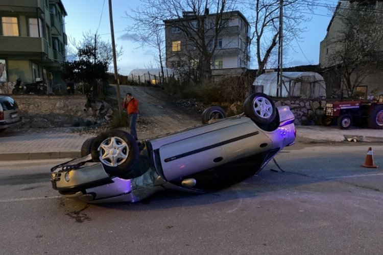 Sinop'ta otomobil takla attı