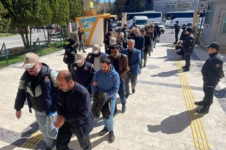 Şanlıurfa'da ter&ouml;r operasyonunda 23 kişi tutuklandı