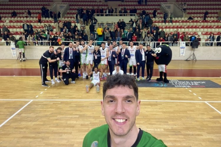 Akran Gemlik evinde galip
