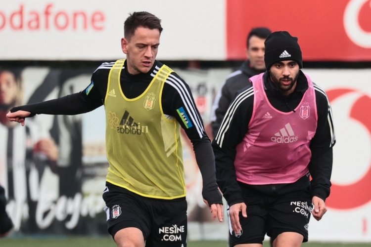 Beşiktaş'ta Amir Hadziahmetovic ve Cenk Tosun kart sınırında