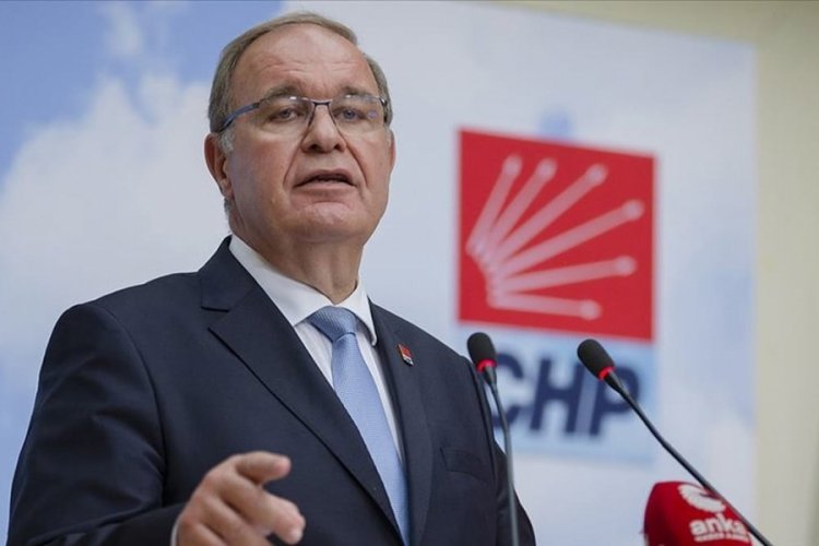 CHP'li &Ouml;ztrak'tan dikkat &ccedil;eken 1 Nisan paylaşımı