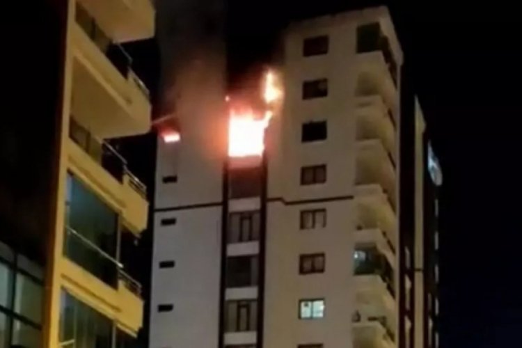 Diyarbakır'da 13 katlı binada yangın!