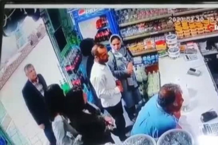 İran'da baş&ouml;rt&uuml;s&uuml;z kadınlara y&ouml;nelik yoğurtlu saldırıda karar!