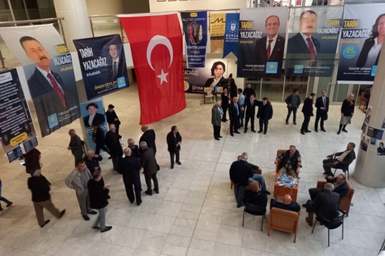 İYİ Parti Bursa'nın temay&uuml;l yoklaması heyecanı başladı