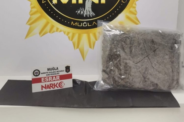 Muğla'da durdurulan takside 1 kilo uyuşturucu ele ge&ccedil;irildi