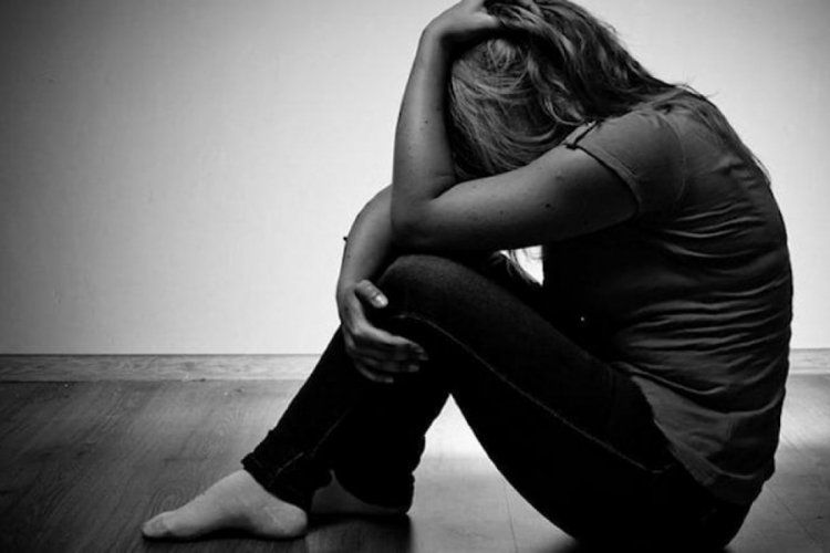 Depresyon (&ccedil;&ouml;k&uuml;nt&uuml;) nedir? Maj&ouml;r depresif bozukluk belirtileri nelerdir?