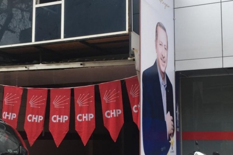 Bursa'da AK Parti Erdoğan posteri astı, CHP tepki g&ouml;sterdi