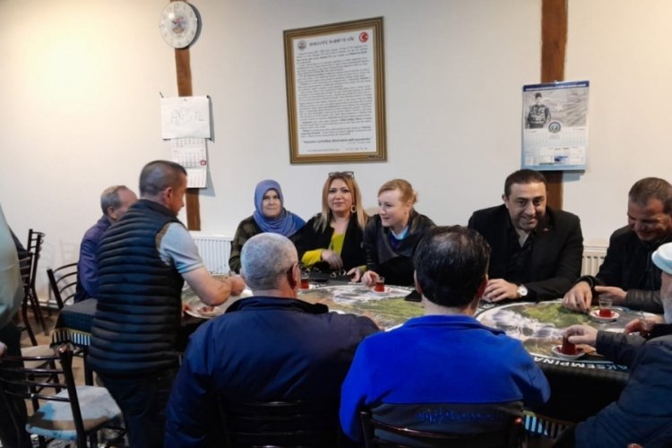 MHP Nil&uuml;fer Teşkilatları her akşam vatandaşın iftar sofrasında