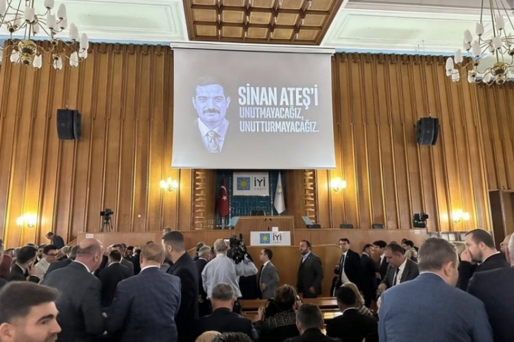 İYİ Parti grup toplantısı &ouml;ncesi Sinan Ateş'i tekrardan g&uuml;ndeme getirdi!