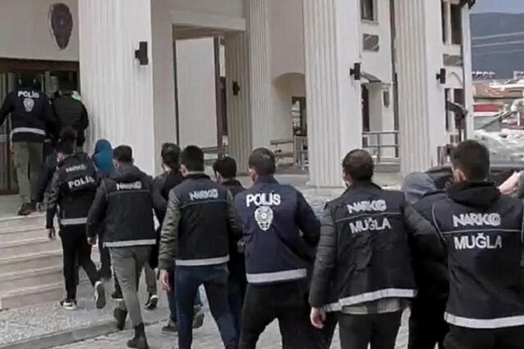 Muğla merkezli uyuşturucu operasyonu! 31 g&ouml;zaltı
