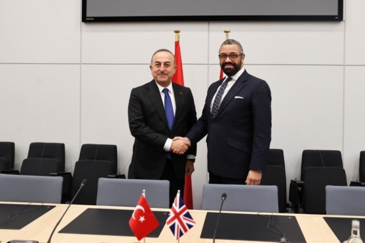 Mevl&uuml;t &Ccedil;avuşoğlu, İngiliz mevkidaşıyla Ukrayna'daki son durumu konuştu
