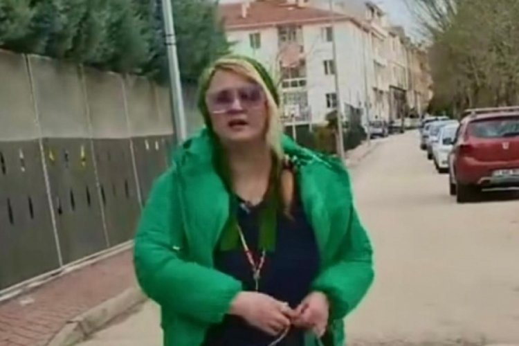 Baş&ouml;rt&uuml;l&uuml; kadınlara hakaret eden ş&uuml;pheli g&ouml;zaltına alındı