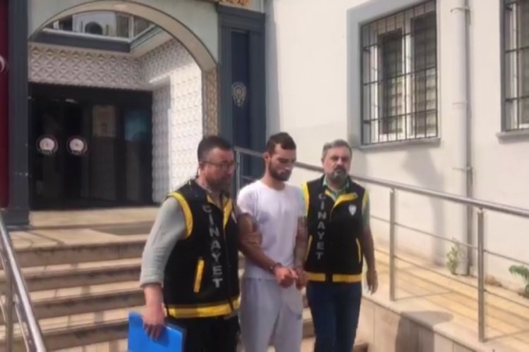 Bursa'da annesini &ouml;ld&uuml;rd&uuml;, babası ve ağabeyi şikayet&ccedil;i olmadı!