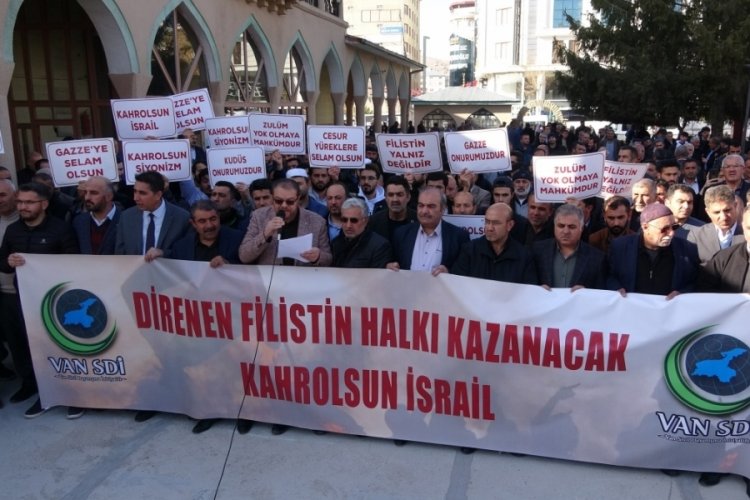 İsrail'in Mescid-i Aksa saldırısı Van'da protesto edildi