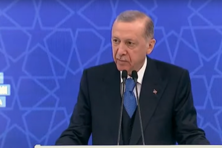 Erdoğan'dan Kılı&ccedil;daroğlu'na: Nerede namus?